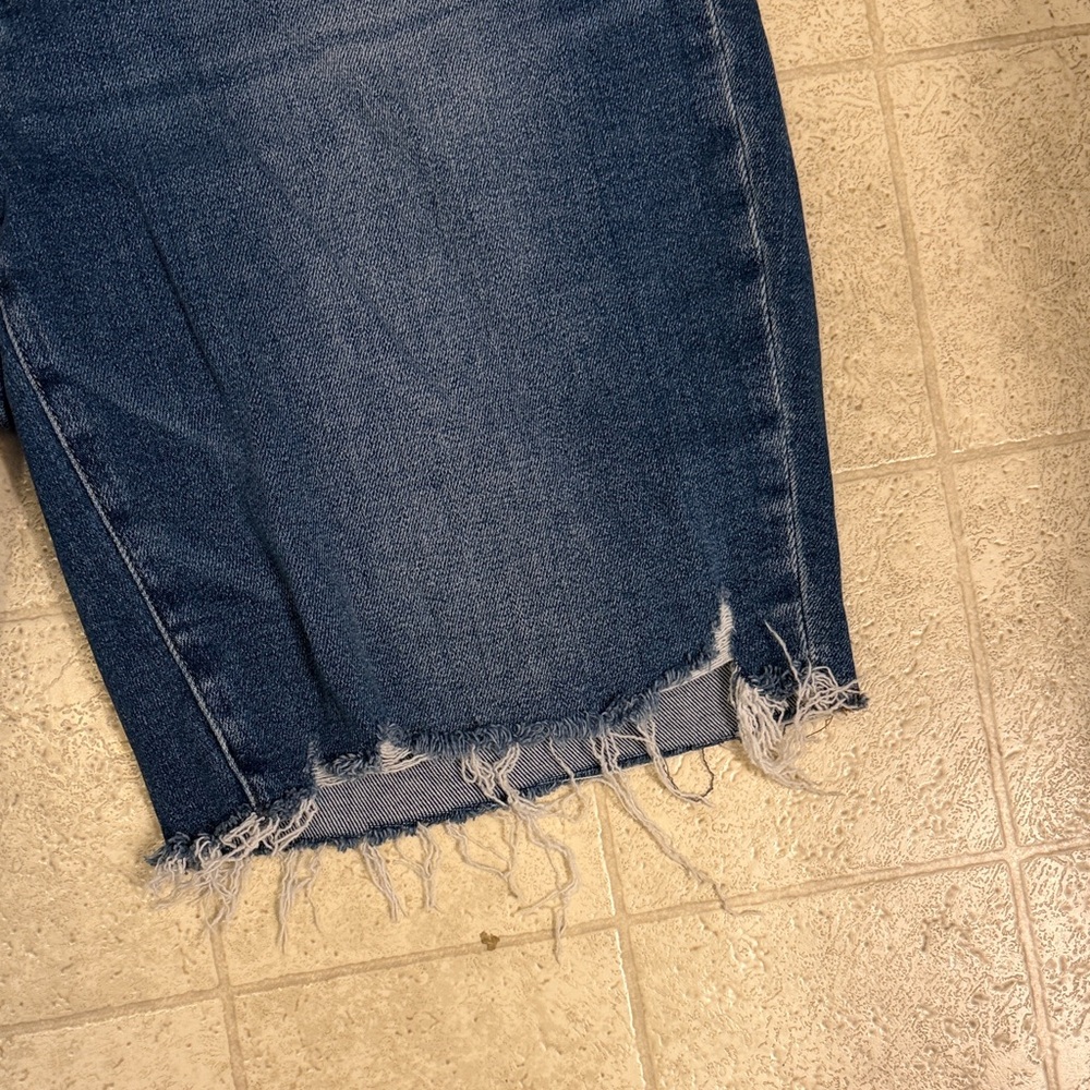 Stylish Distressed Blue Jean Shorts - Picture 6 of 11